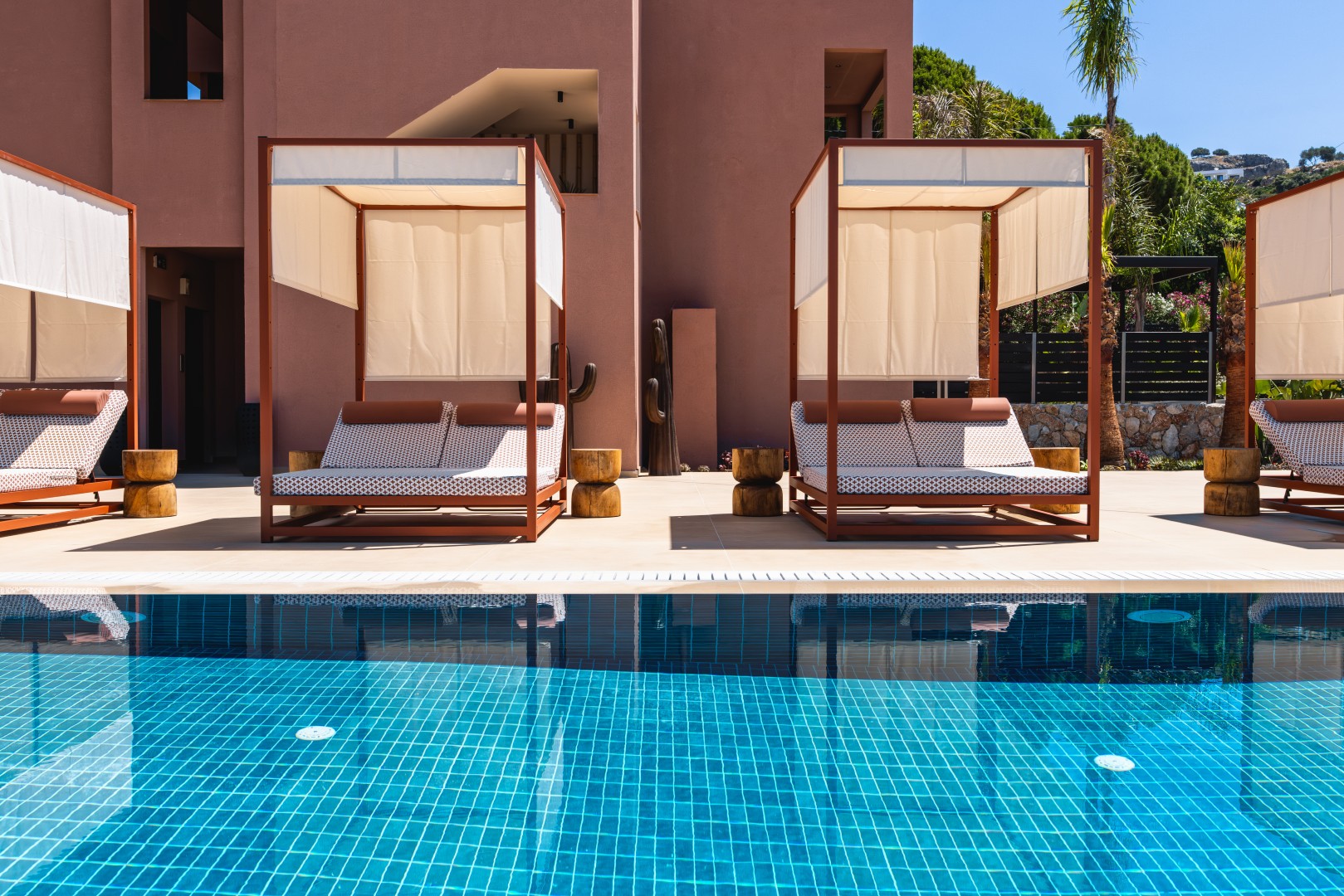 pool_gazebo1
