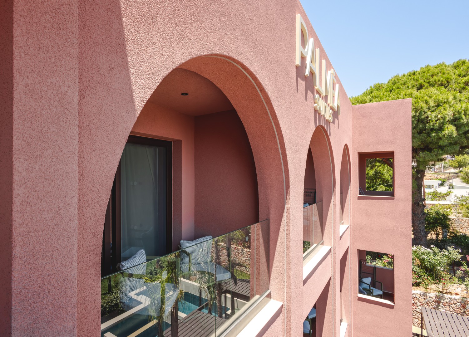 suite_w_balcony15a