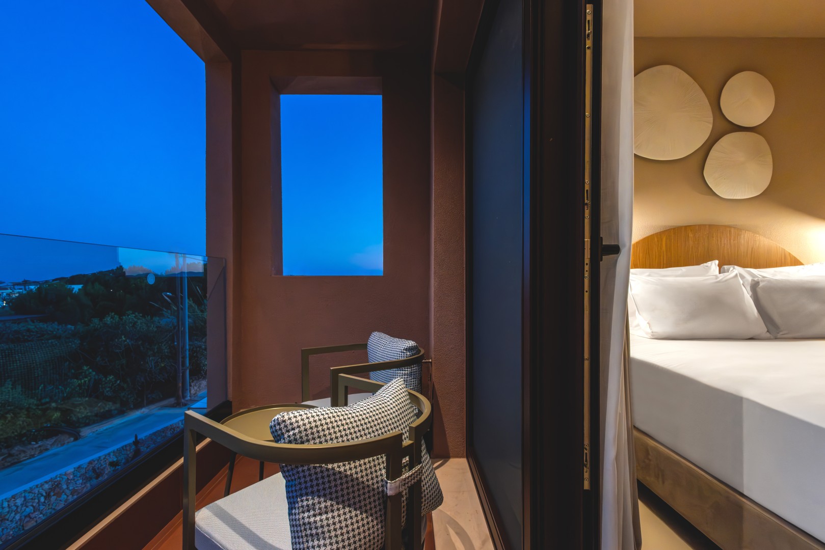 suite_w_balcony19a